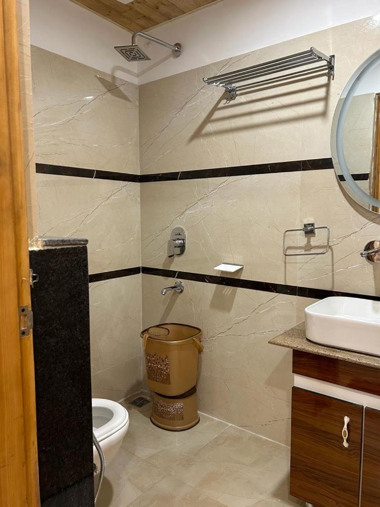 Hotel Ma Heights Dalhousie Kültér fotó